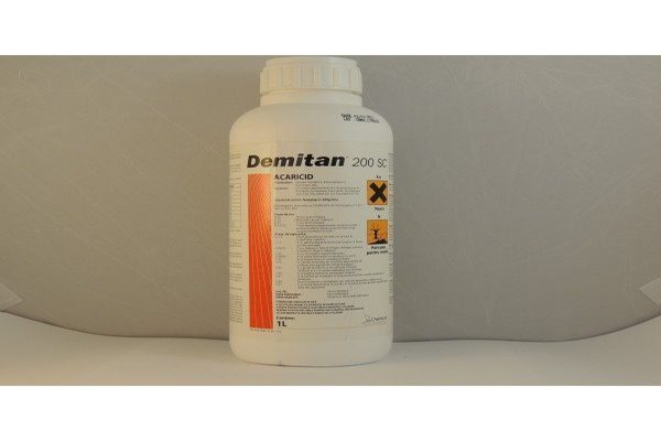 remède + pour les tétranyques